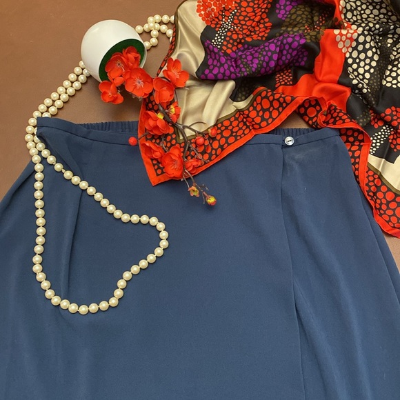 Lady Hazan - size 18w gray polyester skirt - Picture 4 of 7